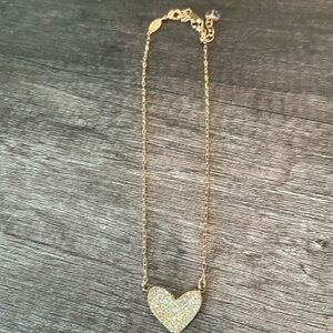 Sabika Frosted small heart necklace